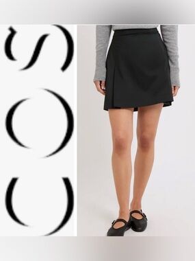 COS black shell panel A-line skirt- NWT size L